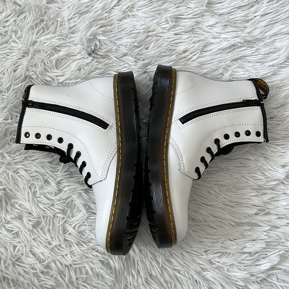 Dr. Martens Kids' Zavala Combat Lace Up Boot Big Kid in white size 5 - Picture 8 of 12